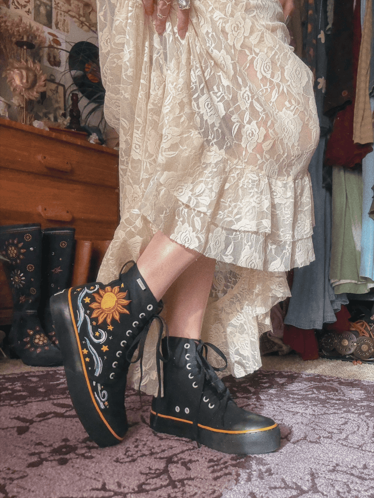 Onyx Dawn to Dusk Platform High Top – BANGS Shoes