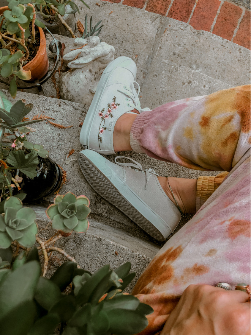 London Fog Floral Low Top Sneakers | BANGS Shoes | Embroidered Canvas